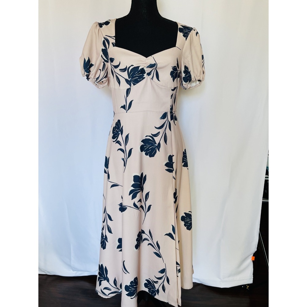 New with Tag Alexia Admor Floral Puff Sleeves & Slit Maxi Dress  Size 6
